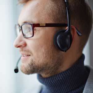 Externaliser son standard téléphonique chez IPContact un agent répond